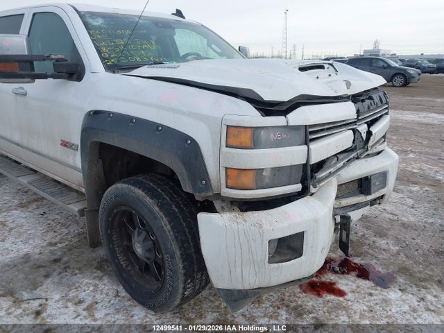1GC1KWEY0JF227073 Chevrolet Silverado 2500hd Ltz