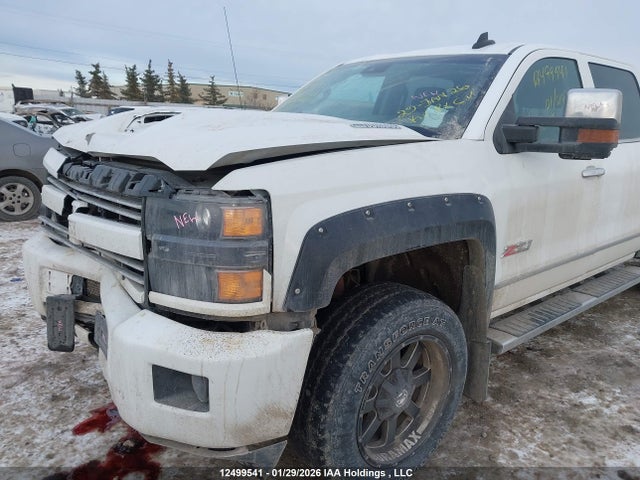 1GC1KWEY0JF227073 Chevrolet Silverado 2500hd Ltz