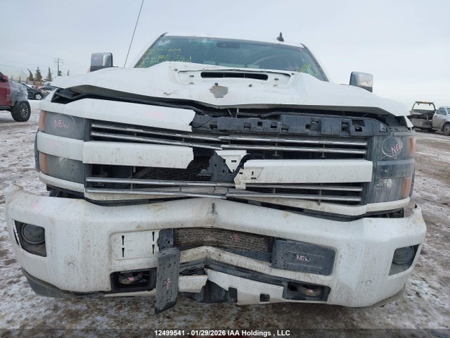 1GC1KWEY0JF227073 Chevrolet Silverado 2500hd Ltz
