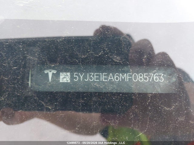 2021 Tesla Model 3 Standard Range/standard Range Plus მანქანა იყიდება აუქციონზე, vin: 5YJ3E1EA6MF085763, აუქციონის ნომერი: 12499573