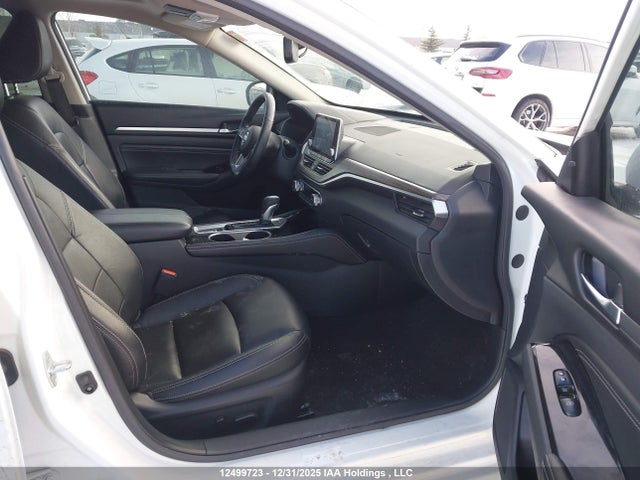 1N4BL4FW4MN304210 Nissan Altima Platinum