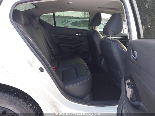 1N4BL4FW4MN304210 Nissan Altima Platinum