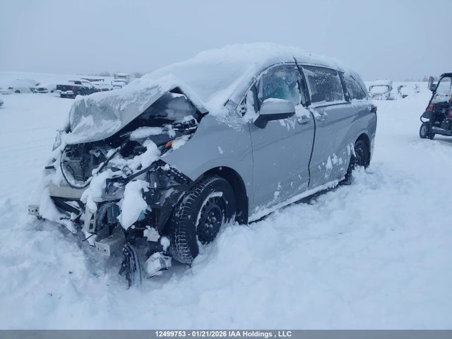 5TDGSKFC3SS170665 Toyota Sienna