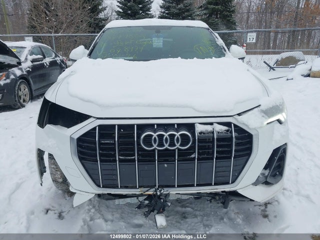 12499802 :رقم المزاد ، WA1DECF36R1048979 vin ، 2024 Audi Q3 45 Komfort مزاد بيع
