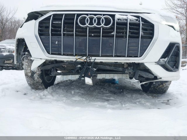 12499802 :رقم المزاد ، WA1DECF36R1048979 vin ، 2024 Audi Q3 45 Komfort مزاد بيع