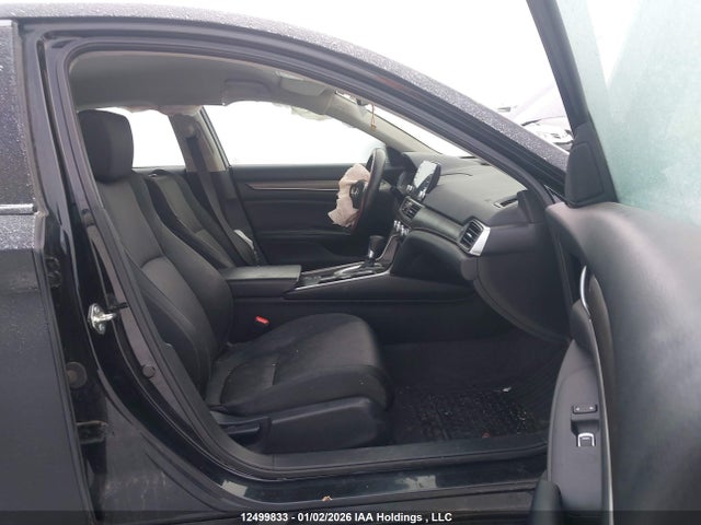 1HGCV1F1XJA809779 Honda ACCORD LX