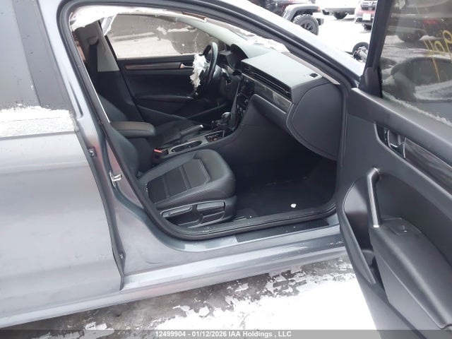 1VWUA7A30LC004520 Volkswagen Passat