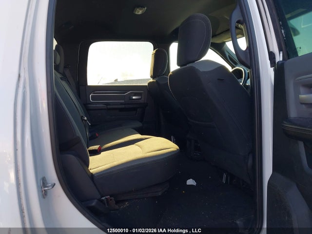 3C6UR5JJ9MG555615 RAM 2500 Big Horn