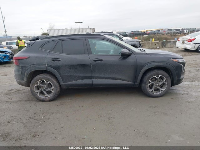 KL77LHE2XSC026151 Chevrolet TRAX 1LT