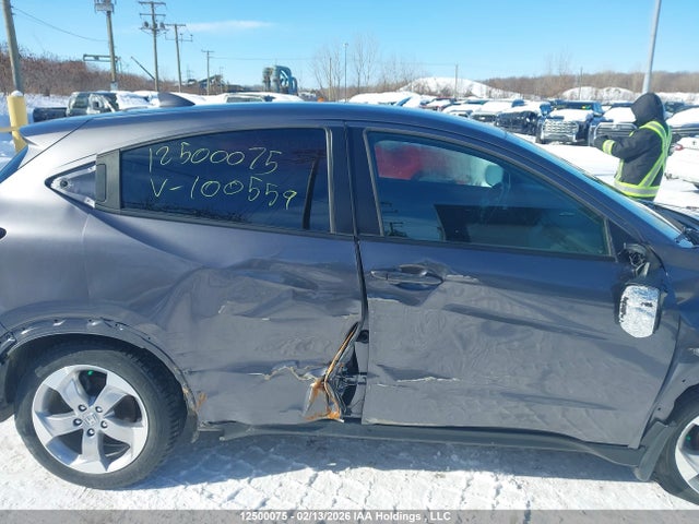 3CZRU5H38MM100559 Honda HR-V LX