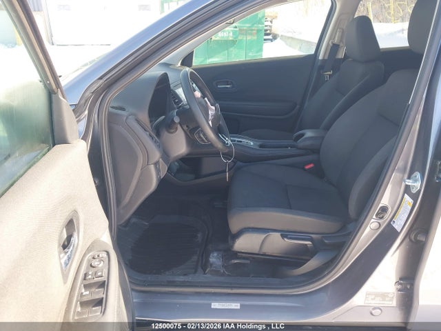 3CZRU5H38MM100559 Honda HR-V LX