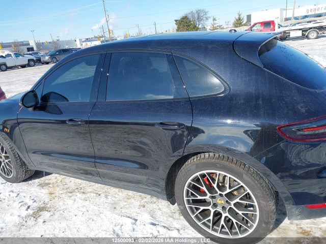 Porsche Macan 2018 WP1AB2A59JLB32953 Image 15