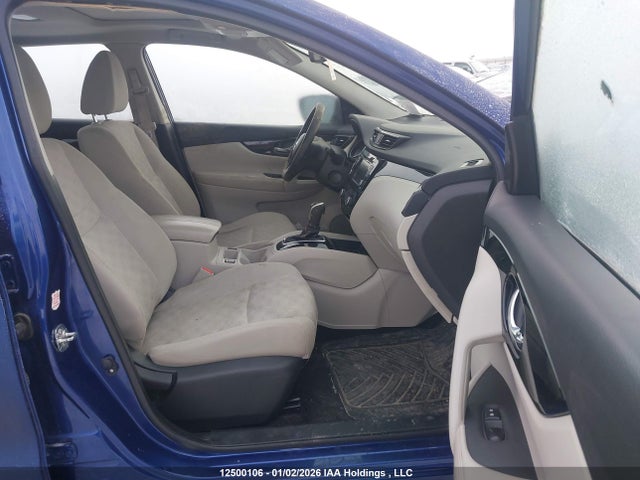 JN1BJ1CW8LW379636 Nissan Qashqai S/sl/sv
