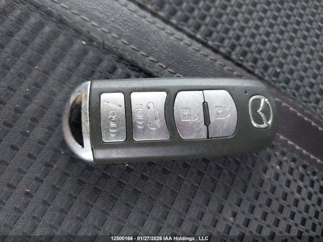 3MZBN1V72JM269893 Mazda 3 Gs