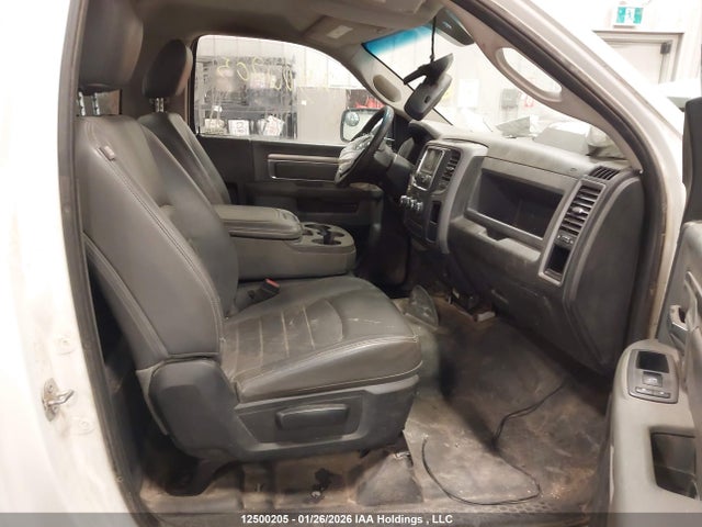 3C6JR6AG6KG505183 RAM 1500 Classic Tradesman
