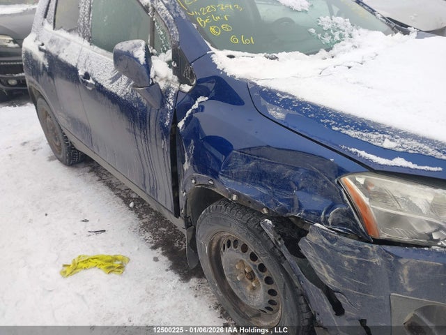 3GNCJLSB4FL225793 Chevrolet Trax