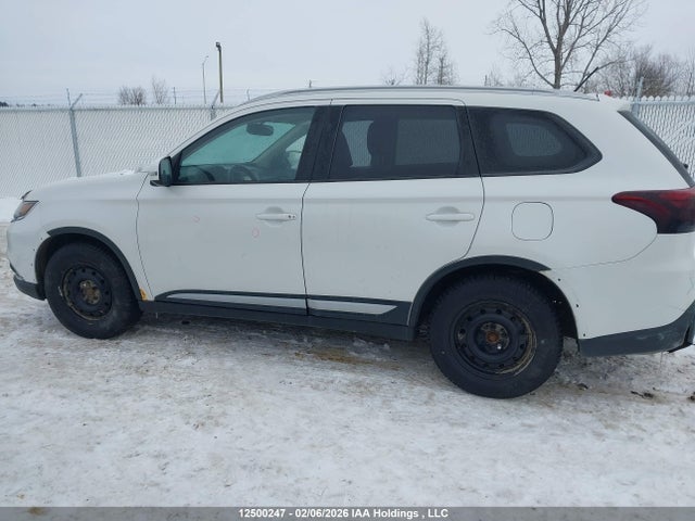 Mitsubishi Outlander Es 2016 JA4AZ2A31GZ602257 Image 15