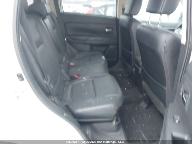 Mitsubishi Outlander Es 2016 JA4AZ2A31GZ602257 Image 8