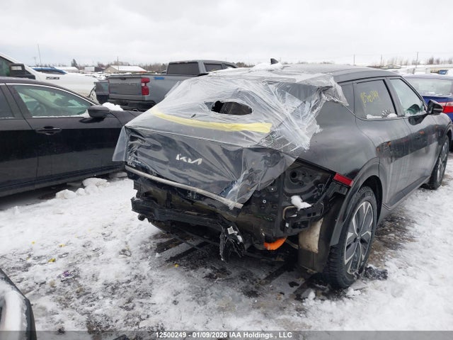 KNDC34LA7R5620571 KIA Ev6 Wind