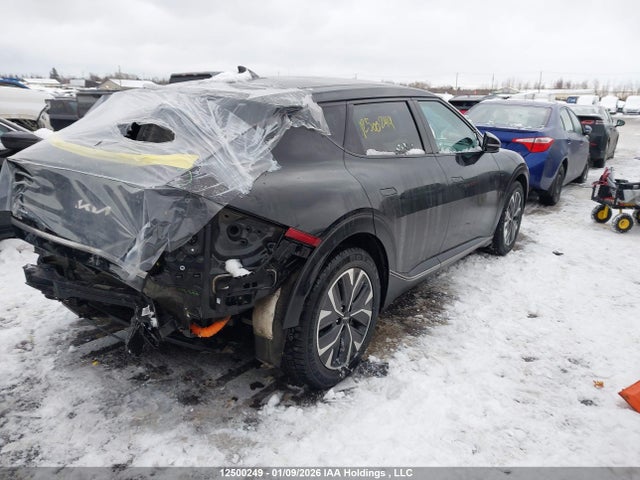 KNDC34LA7R5620571 KIA Ev6 Wind