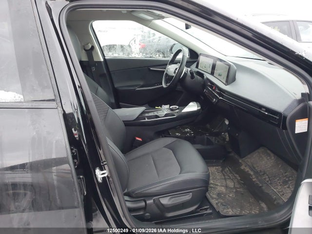 KNDC34LA7R5620571 KIA Ev6 Wind