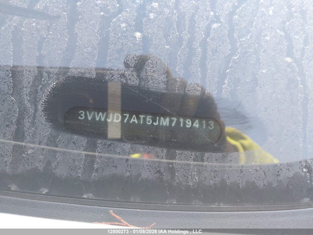 3VWJD7AT5JM719413 Volkswagen Beetle Se