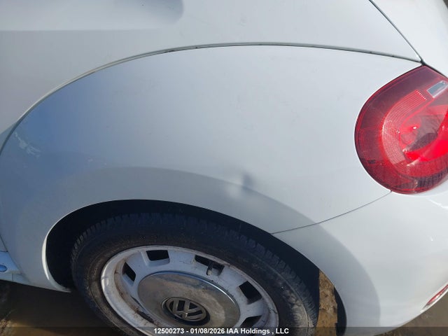 3VWJD7AT5JM719413 Volkswagen Beetle Se