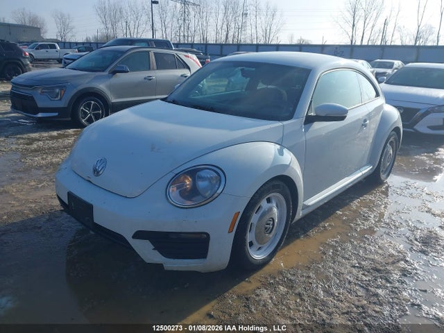 3VWJD7AT5JM719413 Volkswagen Beetle Se