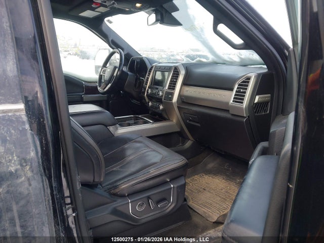 1FT8W3BT0HEB15688 Ford F-350 Platinum