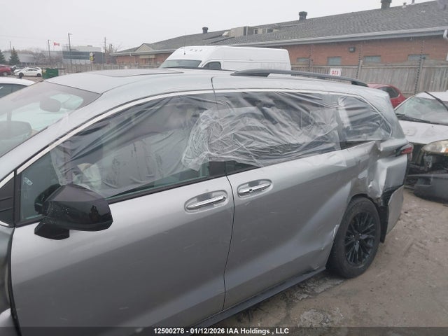 Продажа на аукционе авто 2021 Toyota Sienna Xse 7-passenger, vin: 5TDGSKFC6MS025462, номер лота: 12500278