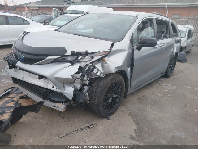 Продажа на аукционе авто 2021 Toyota Sienna Xse 7-passenger, vin: 5TDGSKFC6MS025462, номер лота: 12500278