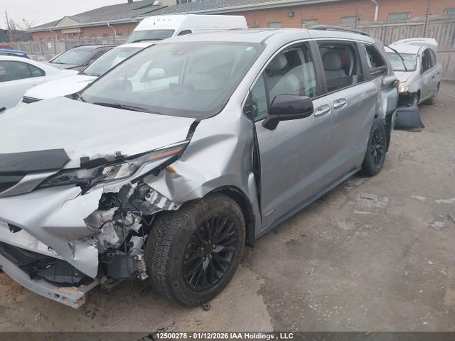 Продажа на аукционе авто 2021 Toyota Sienna Xse 7-passenger, vin: 5TDGSKFC6MS025462, номер лота: 12500278