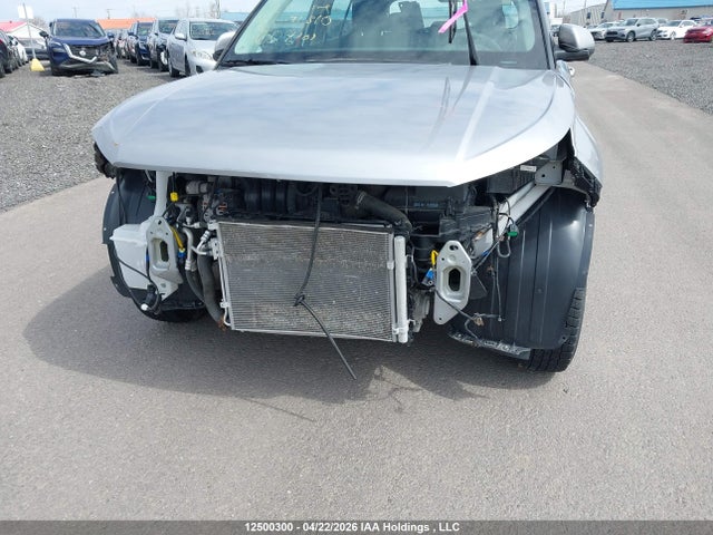 Продажа на аукционе авто 2024 Hyundai Venue, vin: KMHRB8A34RU291810, номер лота: 12500300