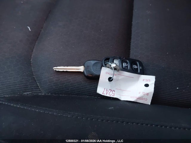 KMHD84LF7JU695651 Hyundai ELANTRA GL
