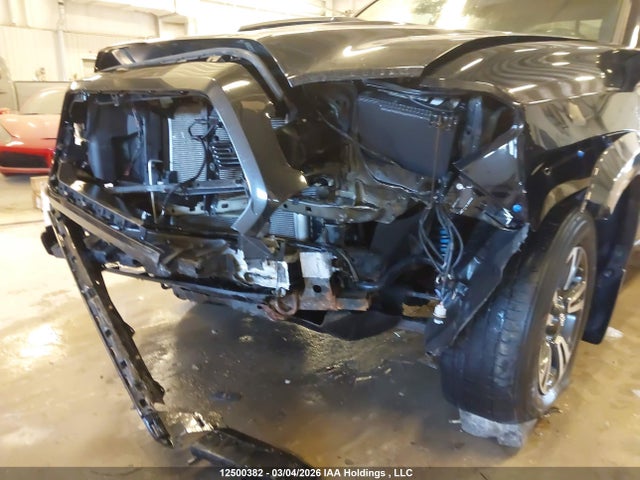 5TFDZ5BN6GX005752 Toyota Tacoma Dbl Cab/sr5/trd Sport/or