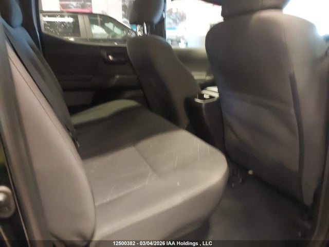 5TFDZ5BN6GX005752 Toyota Tacoma Dbl Cab/sr5/trd Sport/or