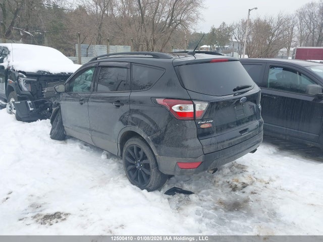 1FMCU9GD5JUB91497 Ford ESCAPE SE
