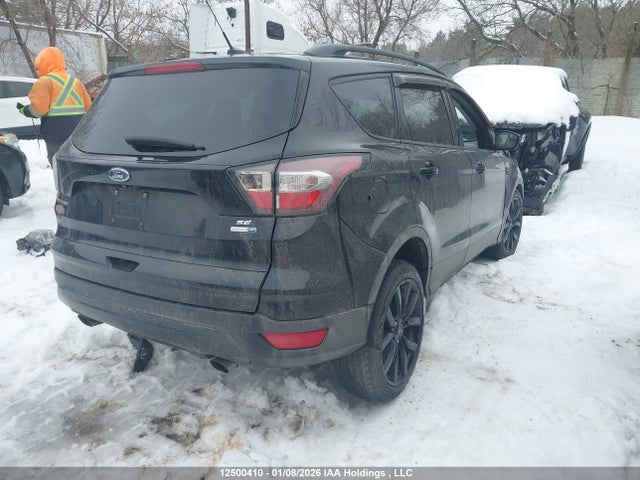 1FMCU9GD5JUB91497 Ford ESCAPE SE