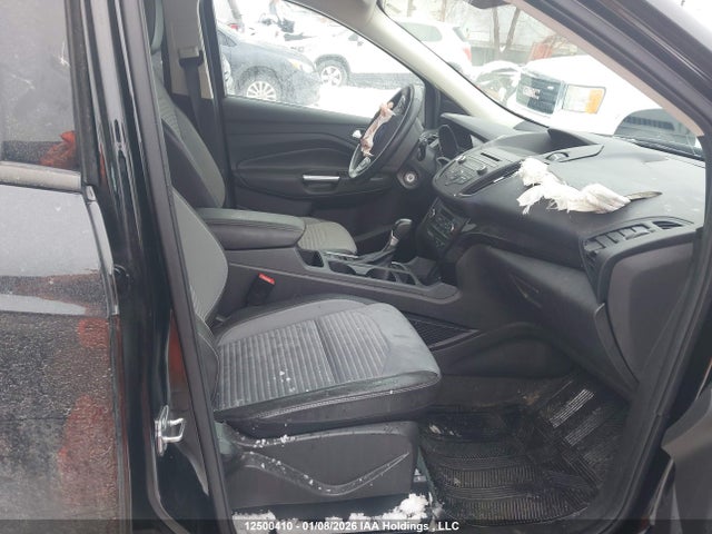 1FMCU9GD5JUB91497 Ford ESCAPE SE