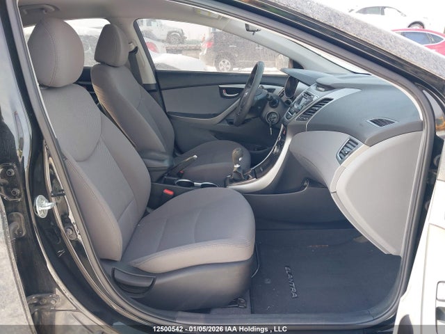 5NPDH4AE0FH641334 Hyundai Elantra Se/sport/limited
