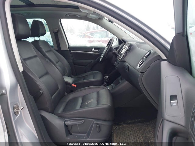 WVGMV7AX2HK039711 Volkswagen Tiguan