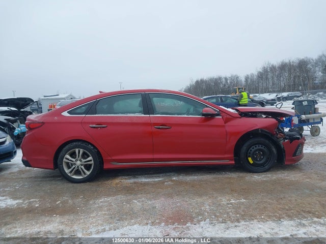 5NPE34AF9KH794476 Hyundai Sonata Essential
