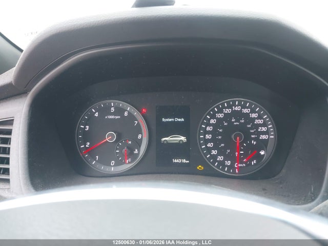 5NPE34AF9KH794476 Hyundai Sonata Essential