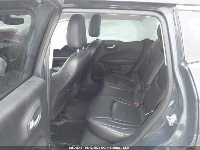 3C4NJDCB7JT107381 Jeep Compass Limited