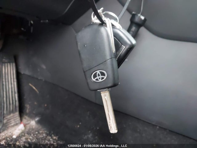 2T3BWRFV0RW188381 Toyota RAV4 LE