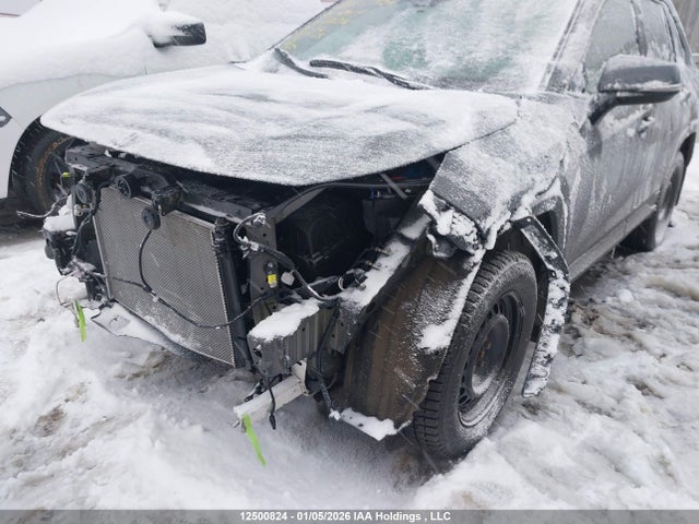 2T3BWRFV0RW188381 Toyota RAV4 LE