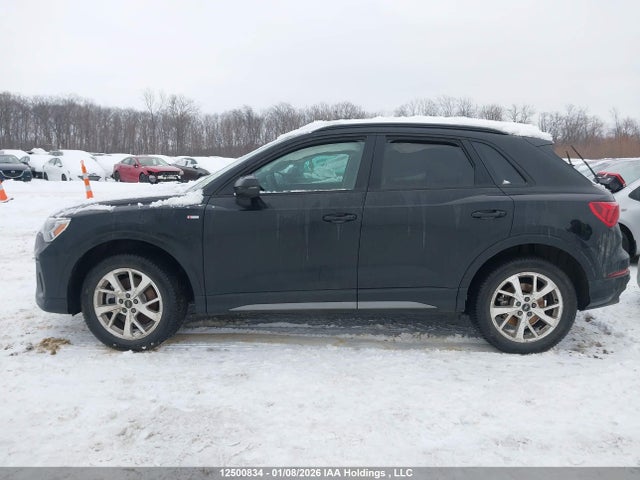 WA1DECF38R1031598 Audi Q3