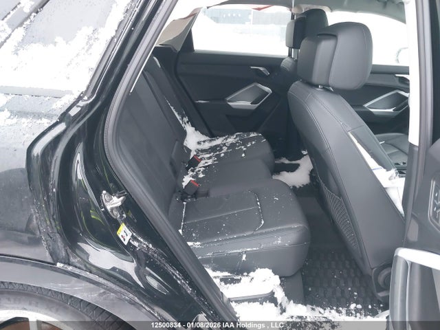 WA1DECF38R1031598 Audi Q3