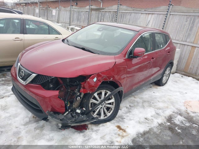 JN1BJ1CP3KW216688 Nissan Qashqai S 4dr2wd