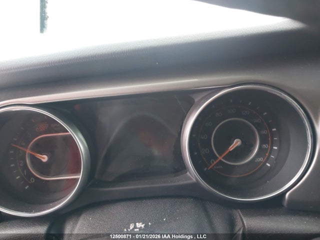 1C4HJXEN2LW103869 Jeep TJ